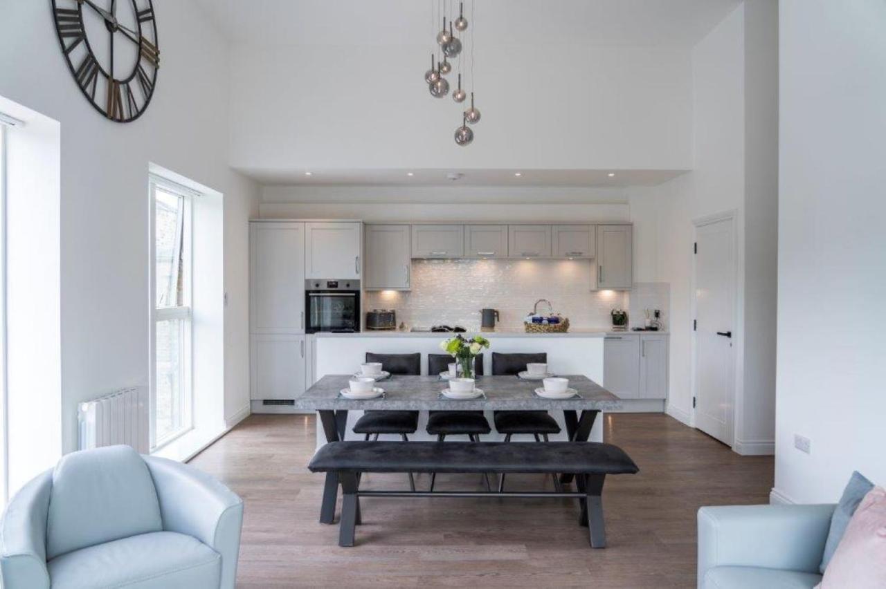 The Sidings, Luxury Penthouse, Haworth Apartment ภายนอก รูปภาพ