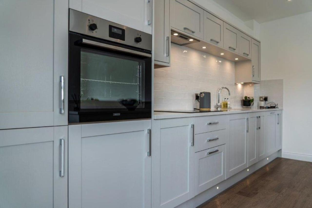 The Sidings, Luxury Penthouse, Haworth Apartment ภายนอก รูปภาพ
