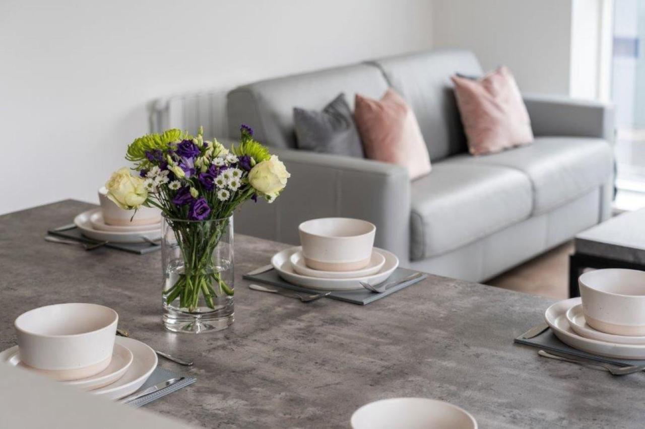 The Sidings, Luxury Penthouse, Haworth Apartment ภายนอก รูปภาพ