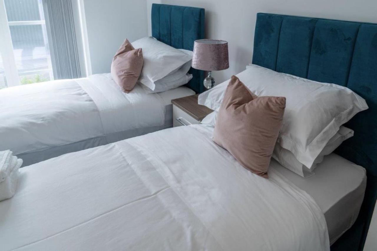 The Sidings, Luxury Penthouse, Haworth Apartment ภายนอก รูปภาพ