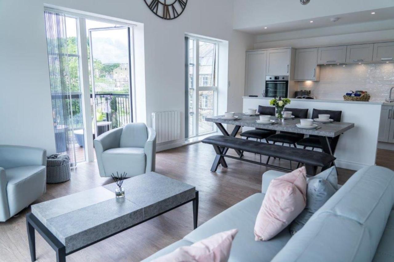 The Sidings, Luxury Penthouse, Haworth Apartment ภายนอก รูปภาพ