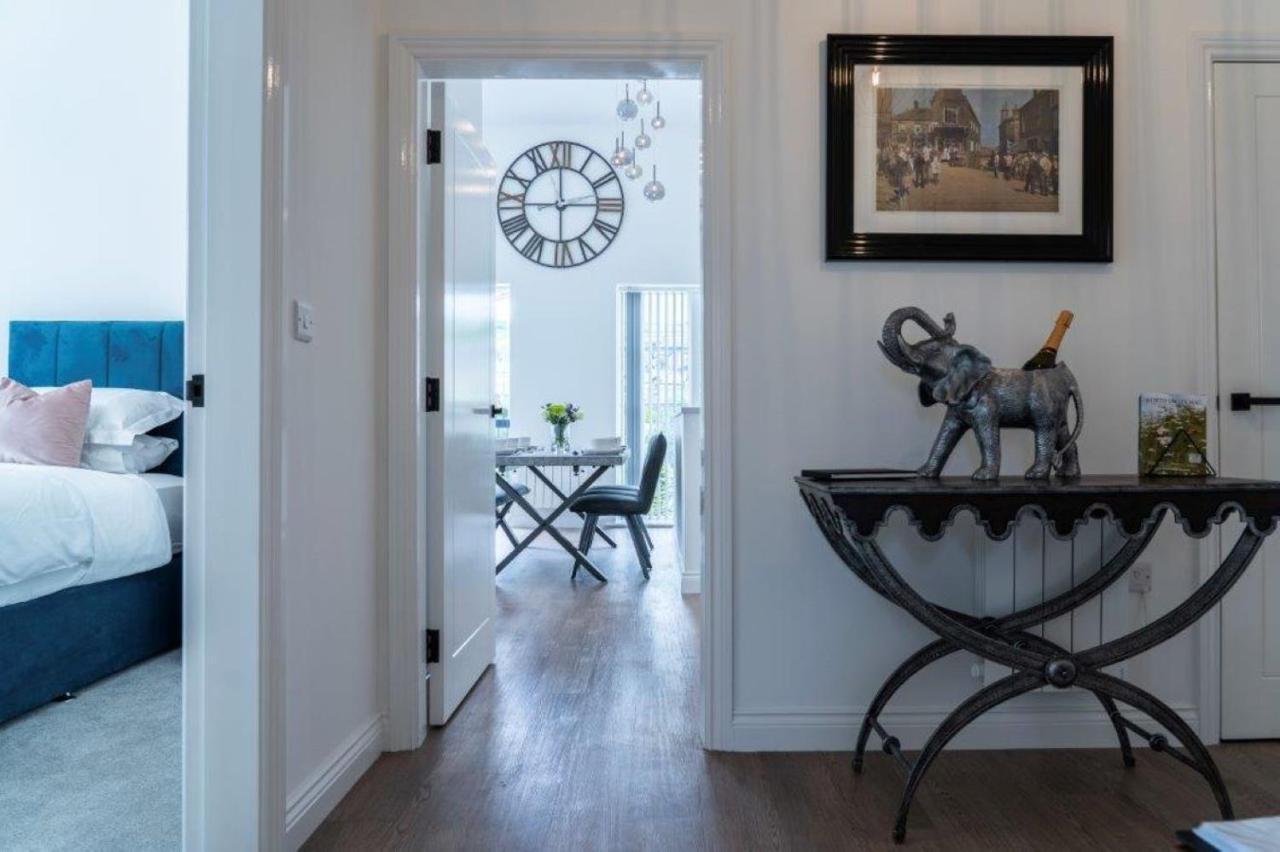 The Sidings, Luxury Penthouse, Haworth Apartment ภายนอก รูปภาพ